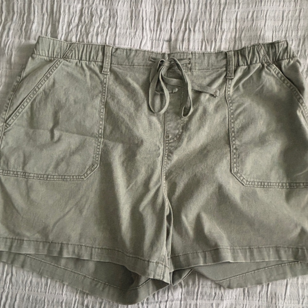 Terra & Sky Olive Green Denim Shorts